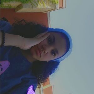 Meet your Posher, Leen